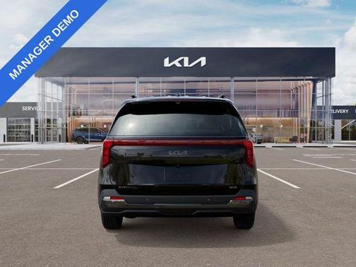 Aurora Black Pearl 2025 Kia Carnival Hybrid SX