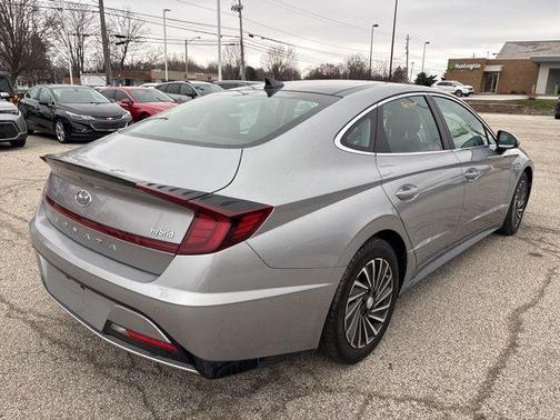 2023 Hyundai SONATA Hybrid Limited