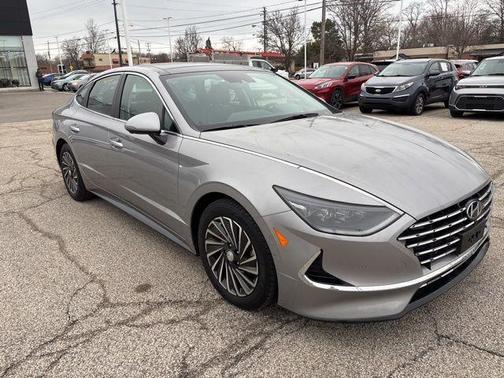 2023 Hyundai SONATA Hybrid Limited