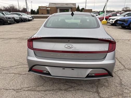 2023 Hyundai SONATA Hybrid Limited