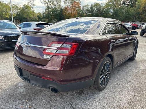 2018 Ford Taurus SHO