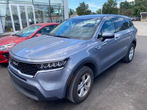 2022 Kia Sorento LX