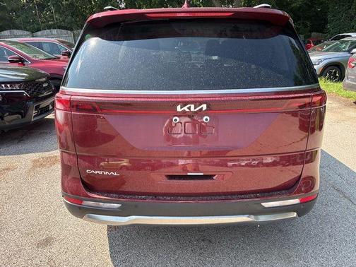 2024 Kia Carnival SX