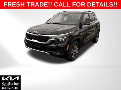 Cherry Black 2023 Kia Seltos S