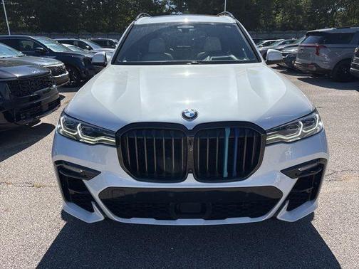 2021 BMW X7 M50i