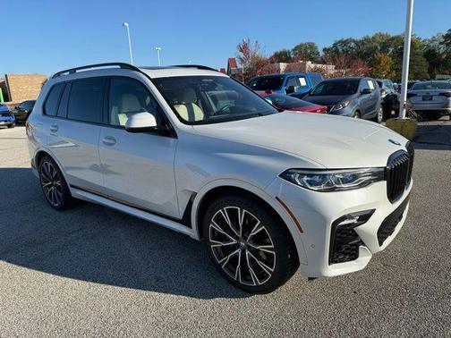 2021 BMW X7 M50i