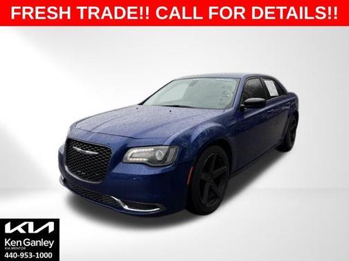 2020 Chrysler 300 Touring