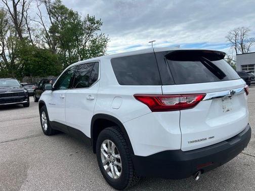 Summit White 2020 Chevrolet Traverse LS