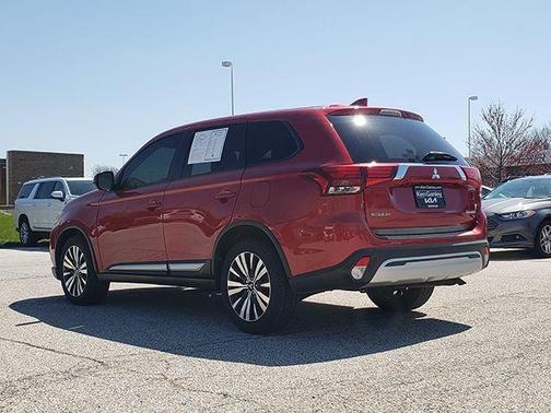 2019 Mitsubishi Outlander SE