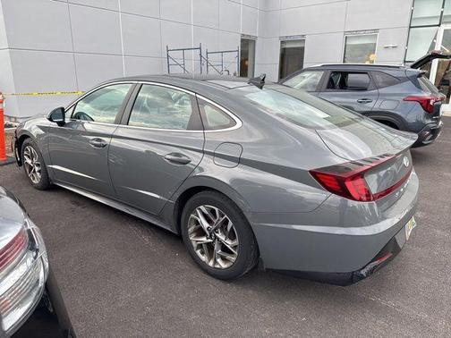 2021 Hyundai SONATA SEL