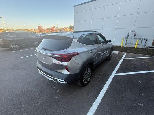 2021 Kia Seltos S