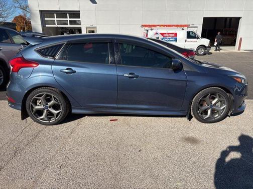 2018 Ford Focus ST Base