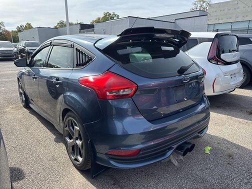 2018 Ford Focus ST Base