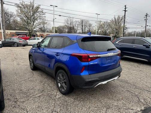 Neptune Blue 2023 Kia Seltos LX