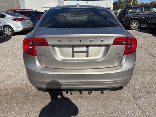 2015 Volvo S60 T5 Premier