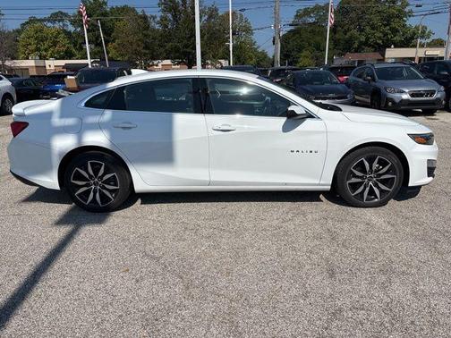 2022 Chevrolet Malibu RS