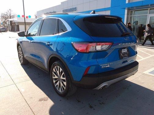 Photo 5 of 28 of 2020 Ford Escape Titanium Hybrid