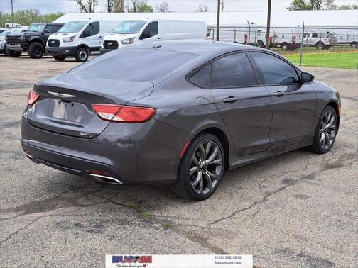 2016 Chrysler 200 S