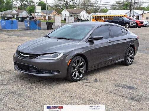2016 Chrysler 200 S