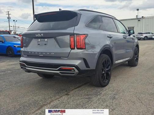 2022 Kia Sorento SX