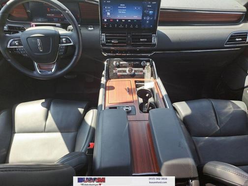 2024 Lincoln Navigator Premiere