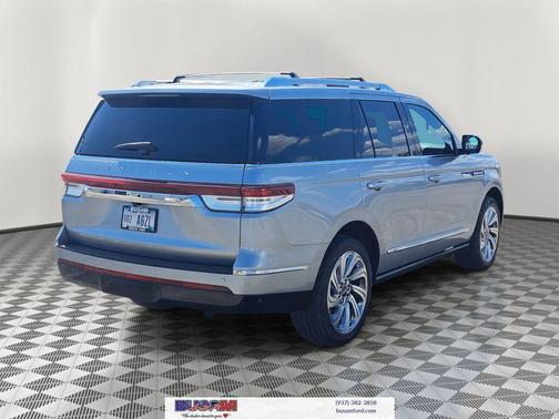 2024 Lincoln Navigator Premiere