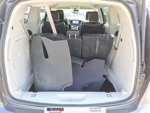 2022 Chrysler Pacifica Hybrid Touring L