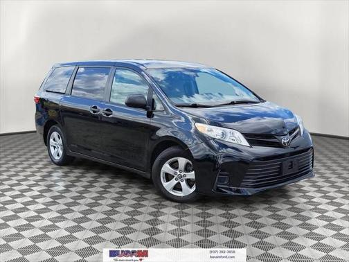 2018 Toyota Sienna SE