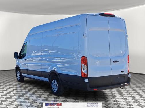 2022 Ford Transit-350 Base