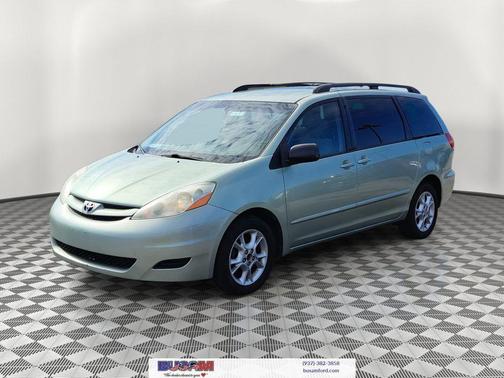2008 Toyota Sienna LE