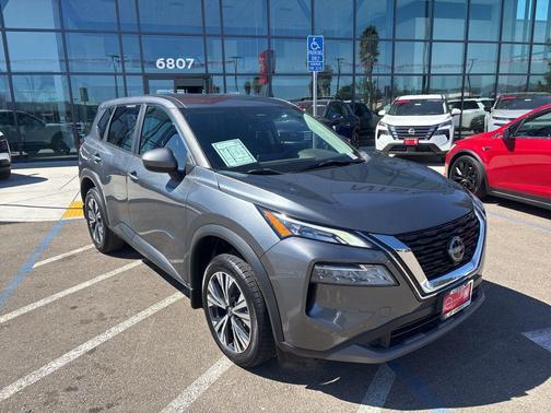 2023 Nissan Rogue SV