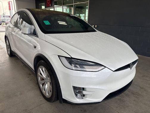 2019 Tesla Model X 