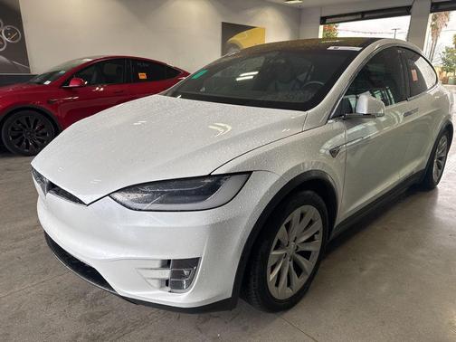 2019 Tesla Model X 
