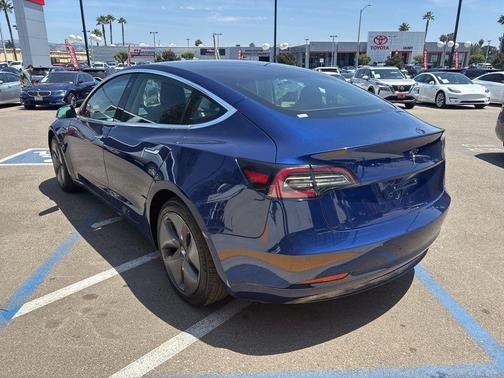 Deep Blue Metallic 2019 Tesla Model 3 Standard Range Plus