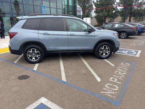 2022 Honda Passport AWD TrailSport