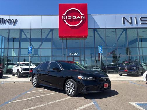 Crystal Black Pearl 2022 Honda Civic LX