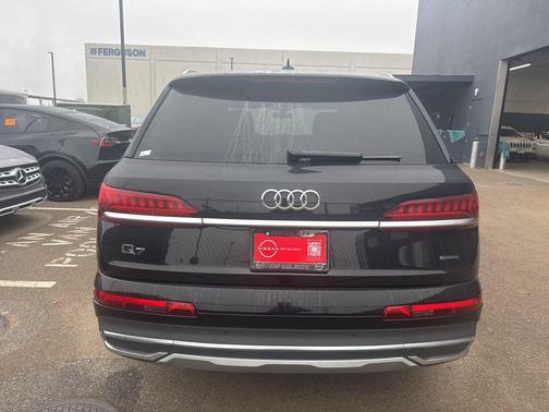 2021 Audi Q7 55 Premium Plus
