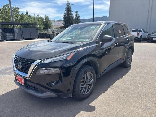 Super Black 2023 Nissan Rogue S