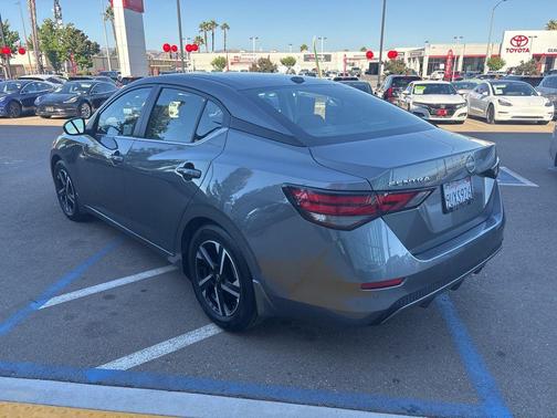 Gun Metallic 2025 Nissan Sentra SV