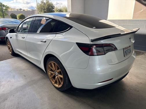 2023 Tesla Model 3 Standard Range