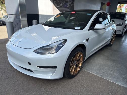 2023 Tesla Model 3 Standard Range