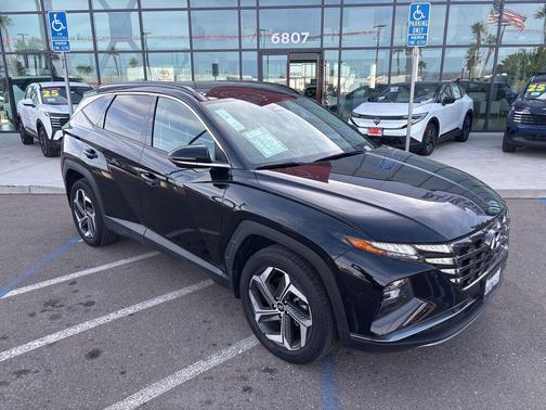 Phantom Black 2022 Hyundai TUCSON Limited