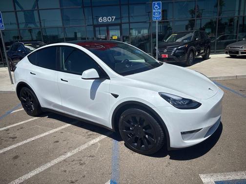 Pearl White Multi-Coat 2021 Tesla Model Y Long Range Dual Motor All-Wheel Drive