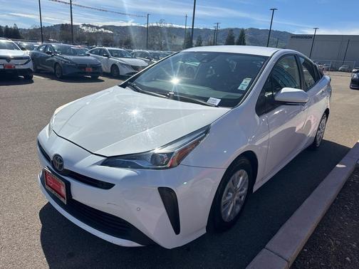 2022 Toyota Prius L
