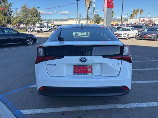 2022 Toyota Prius L