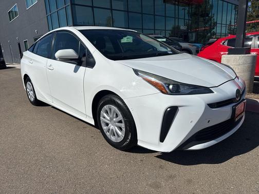 2022 Toyota Prius L