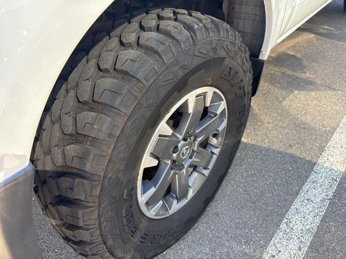 Glacier White 2020 Nissan Frontier PRO-4X