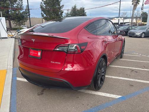 2023 Tesla Model Y Performance Dual Motor All-Wheel Drive