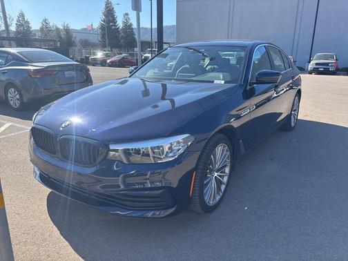 2020 BMW 530 530i
