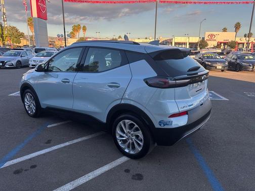 2022 Chevrolet Bolt EUV FWD LT